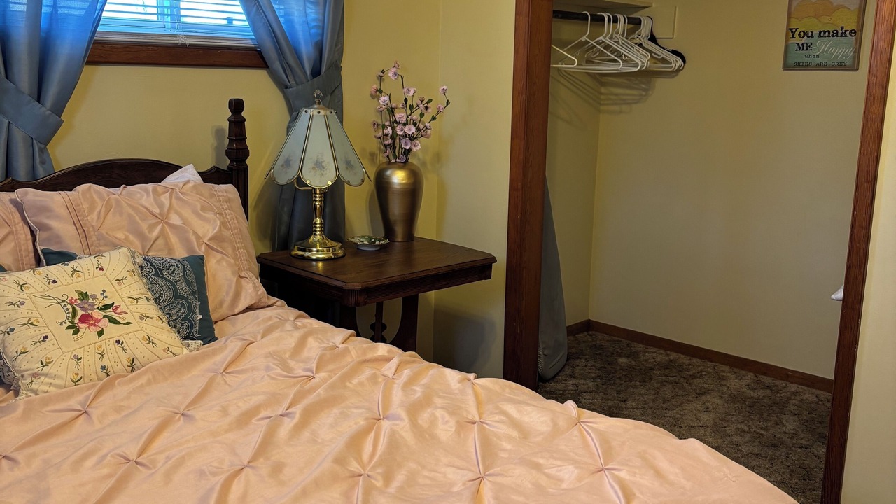 Photo of Bedroom in Centerville