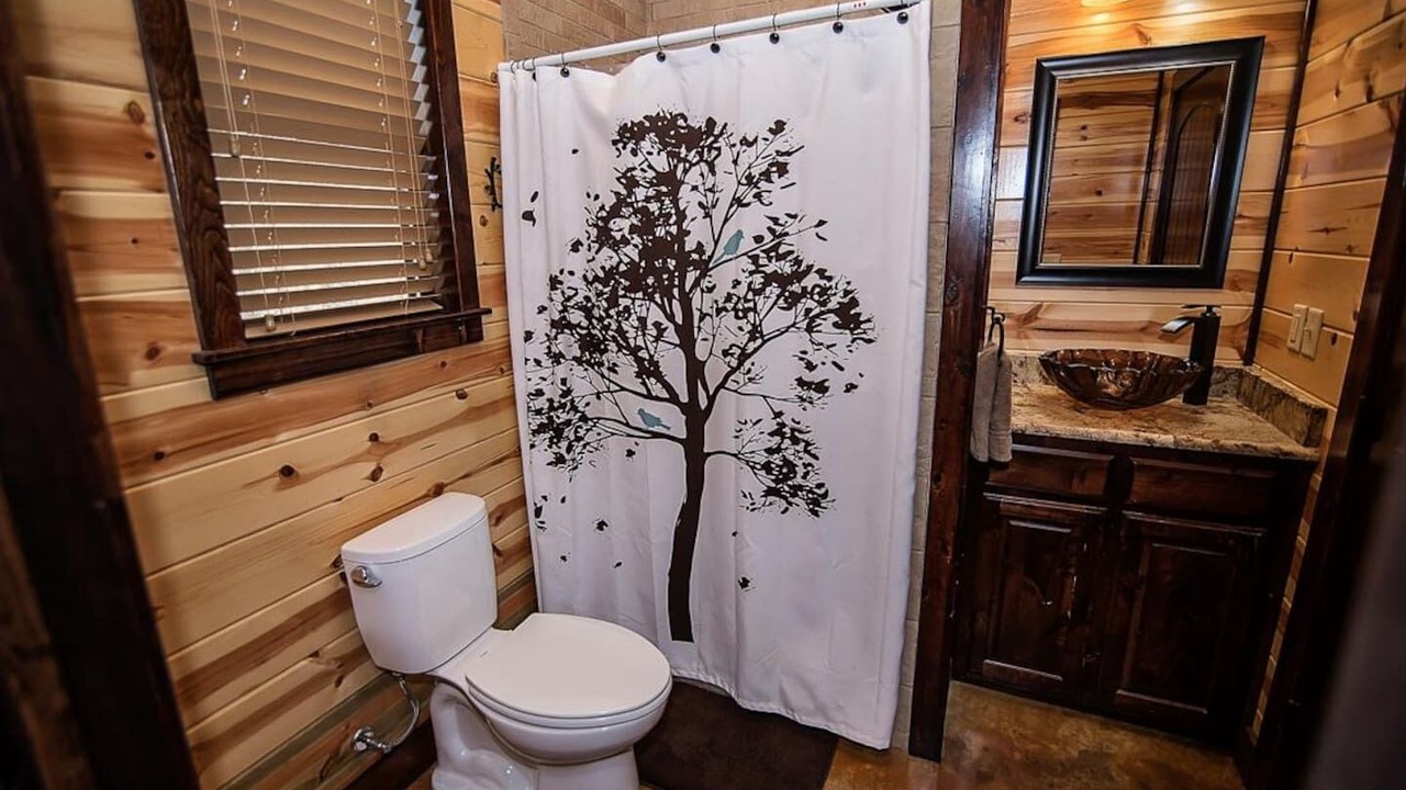 Photo of Bathroom in Hochatown