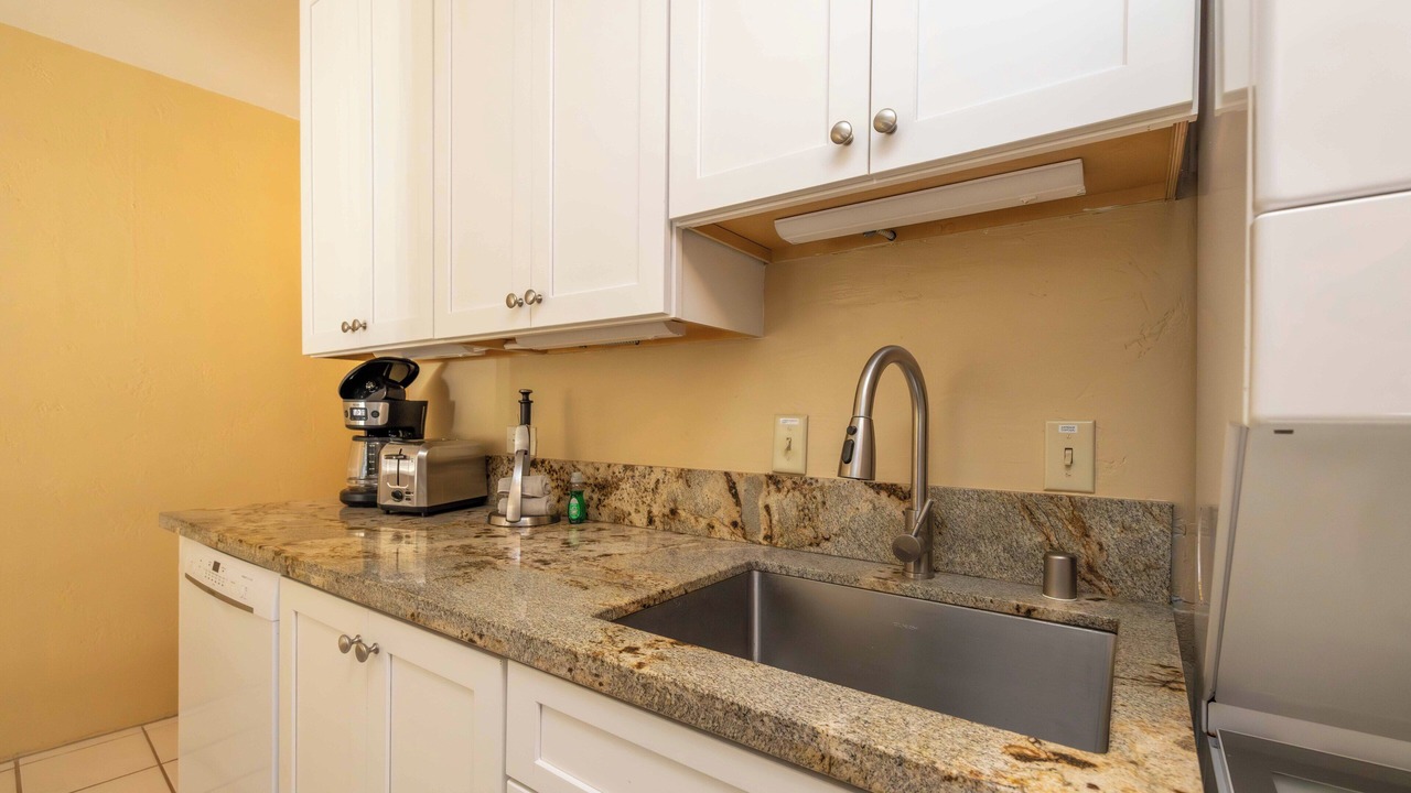 Photo of Kitchen in Maalaea