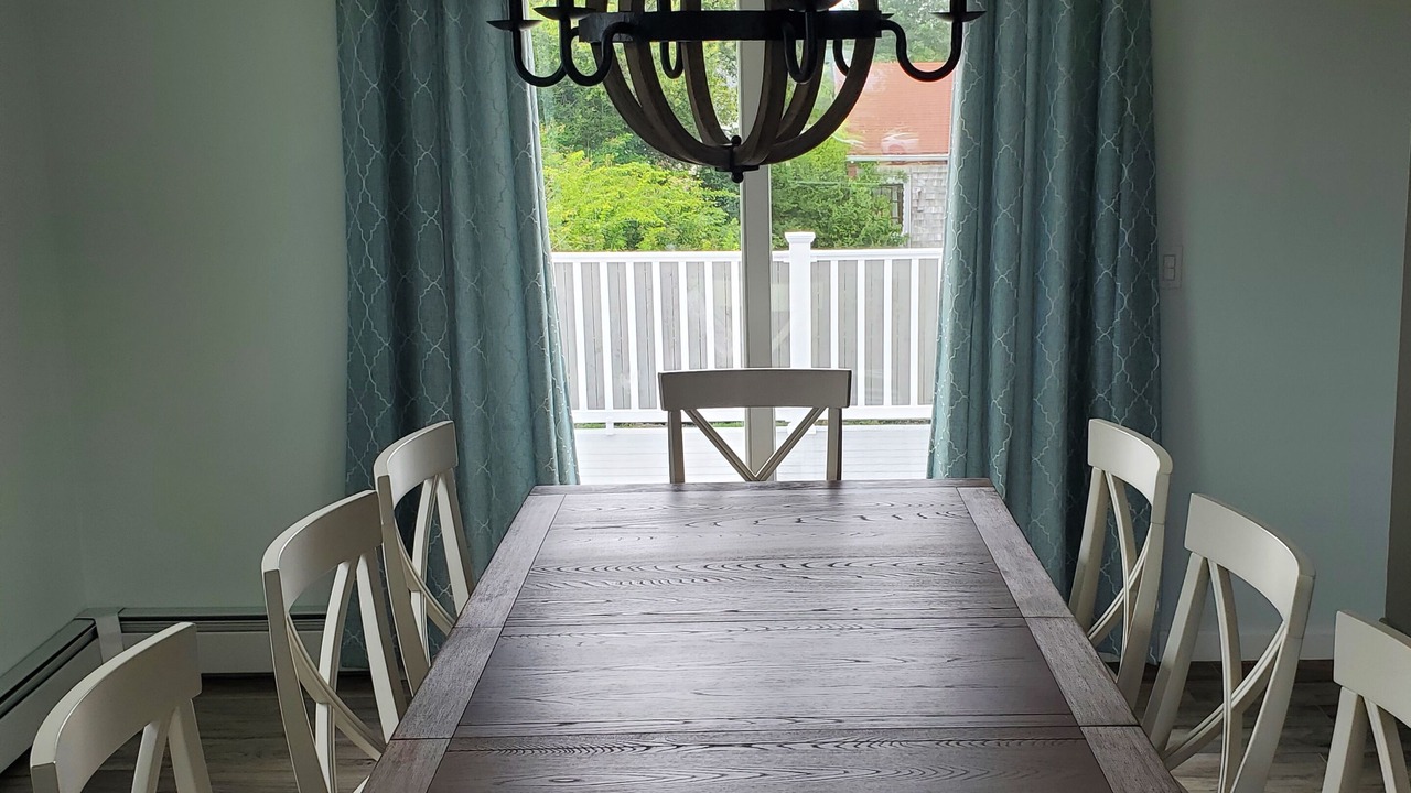Photo of Livingroom in Eastward Look