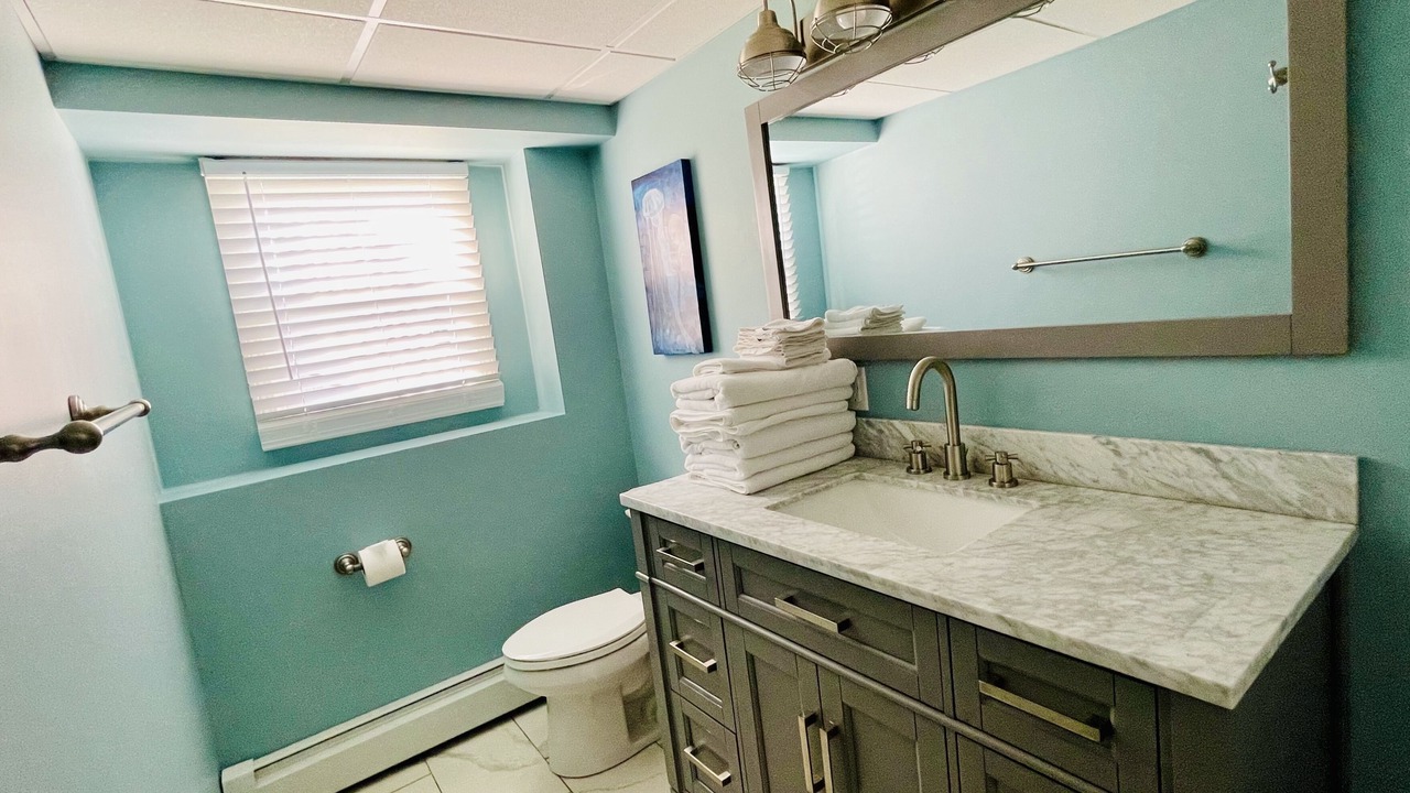 Photo of Bathroom in Eastward Look