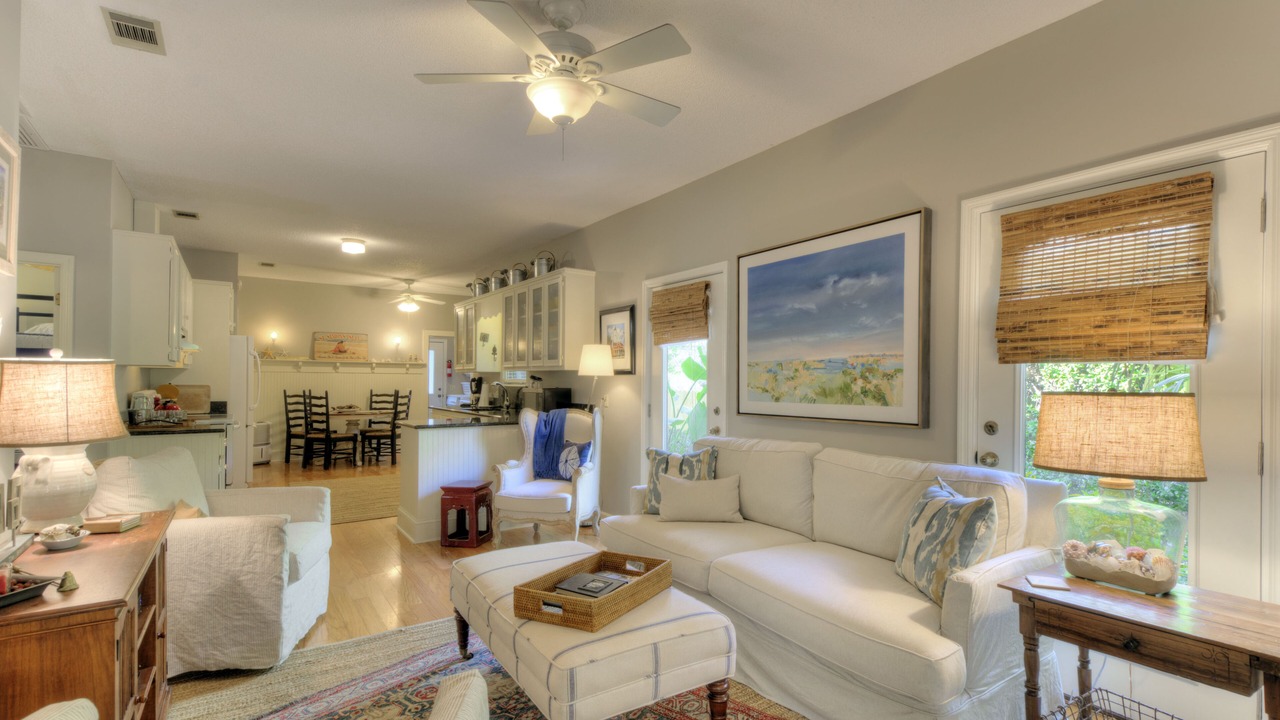 Photo of Livingroom in Saint Simons Island