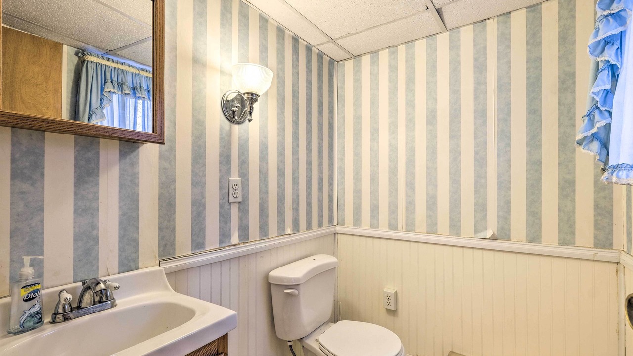 Photo of Bathroom in Lake George