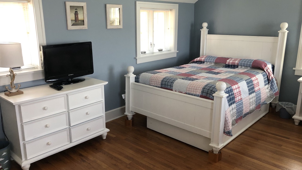 Photo of Bedroom in Cumings Beach Park