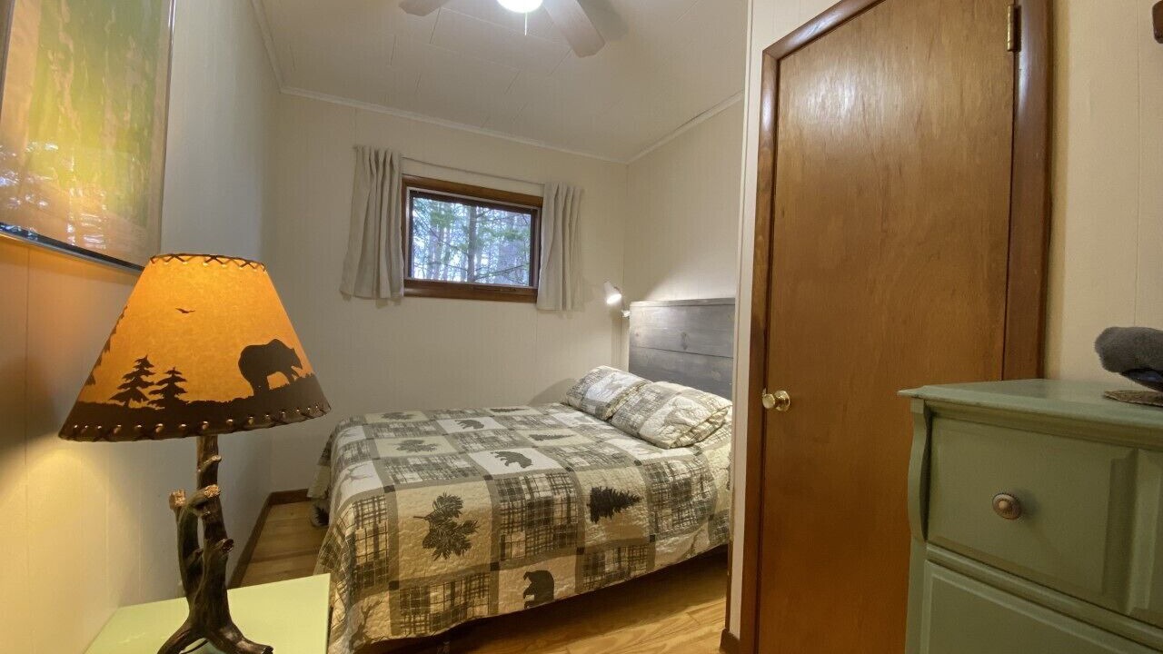 Photo of Bedroom in Center Lovell
