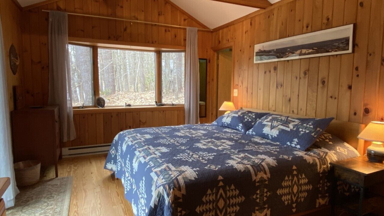 Photo of Bedroom in Center Lovell