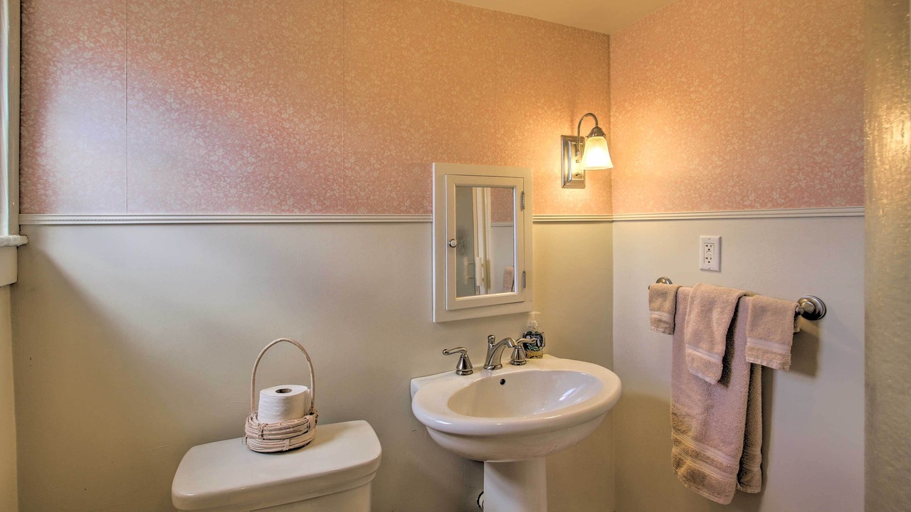 Photo of Bathroom in Center Lovell
