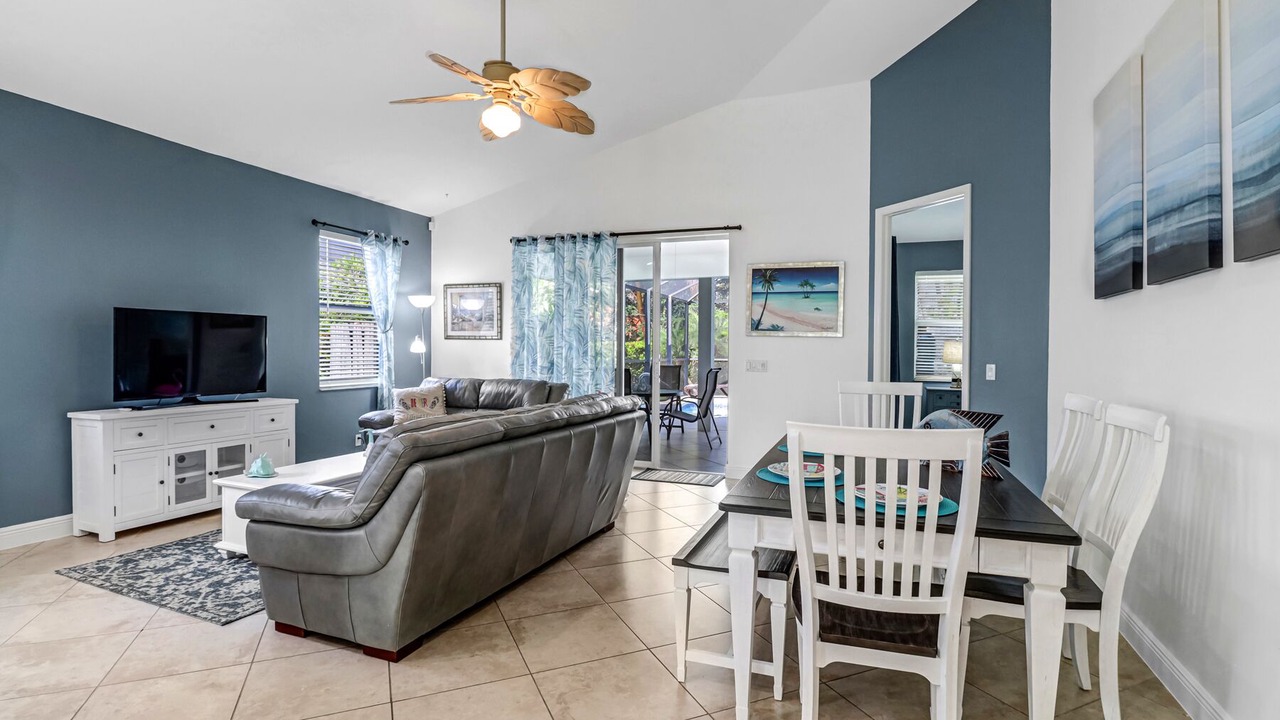 Photo of Livingroom in Naples Park