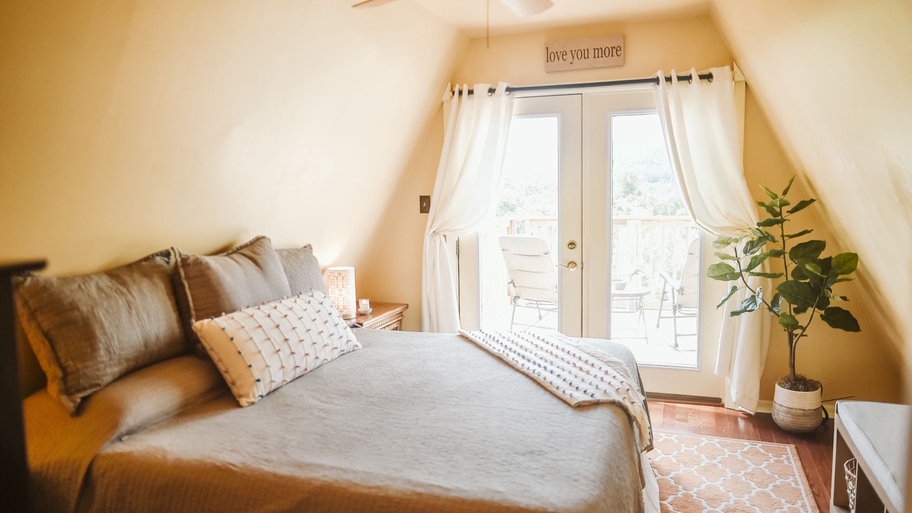 Photo of Bedroom in Centerville