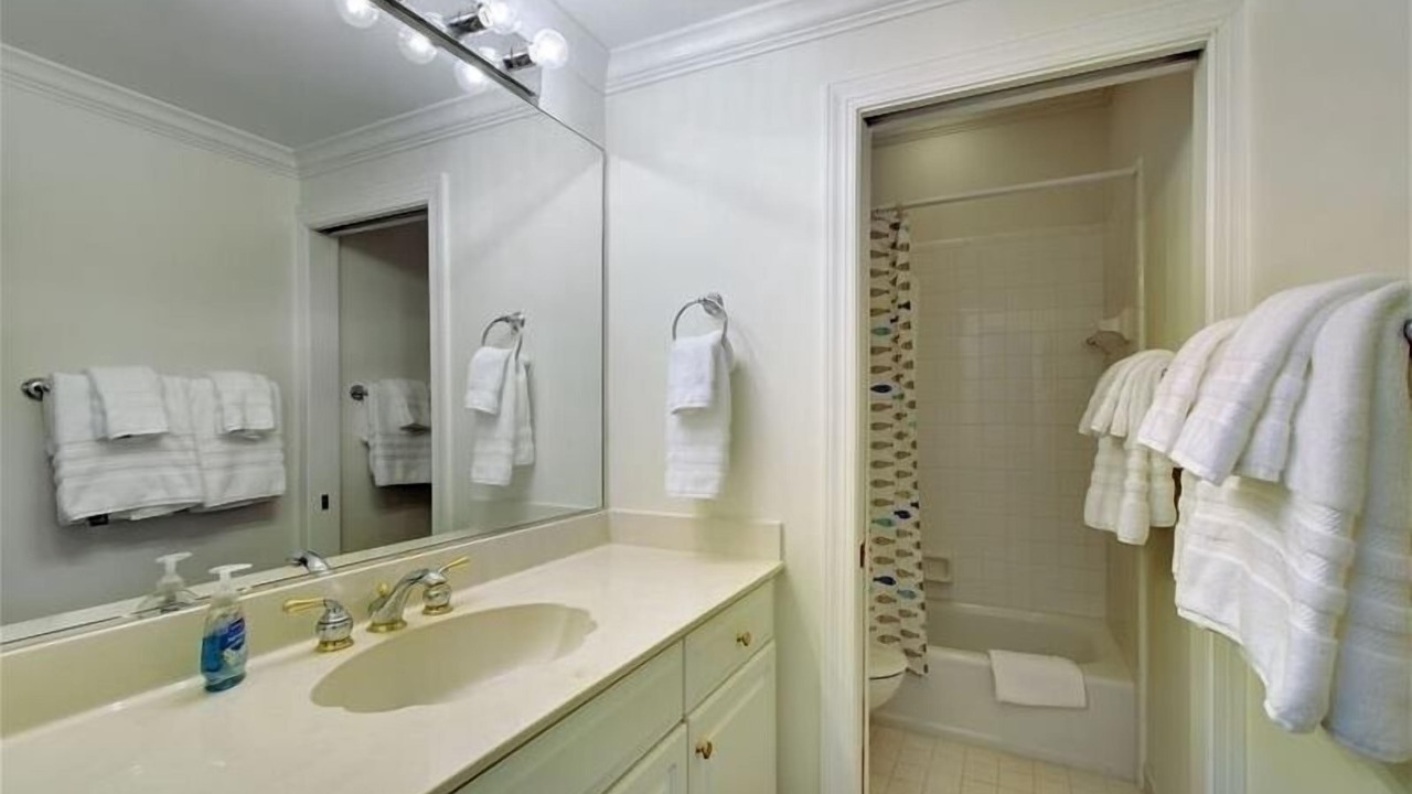 Photo of Bedroom in East Beach