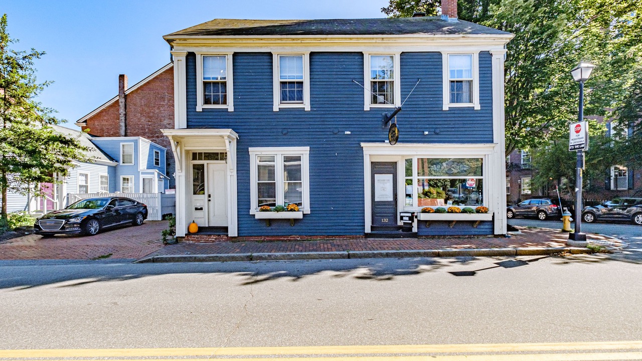 Photo of Outdoor in West End