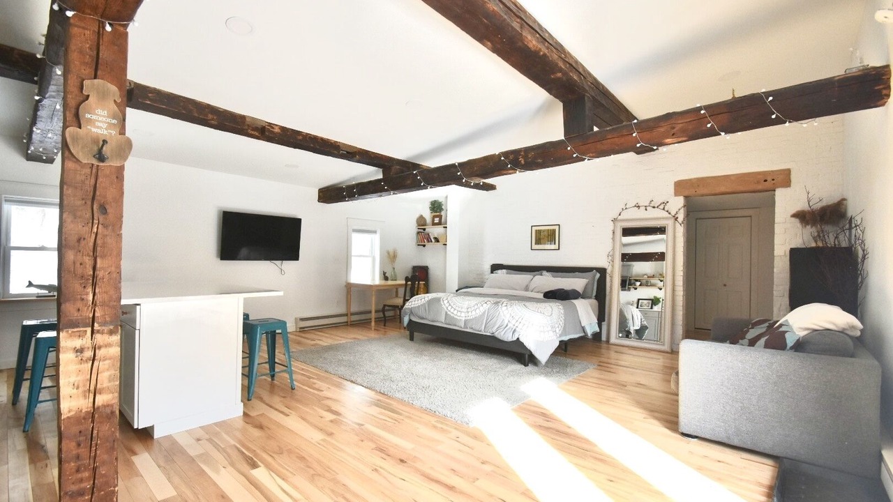 Photo of Bedroom in Topsham