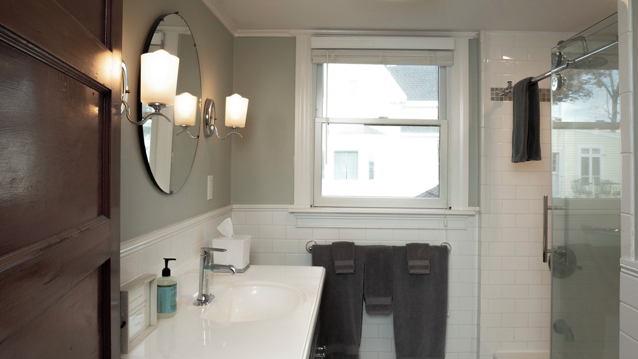Photo of Bathroom in East Deering