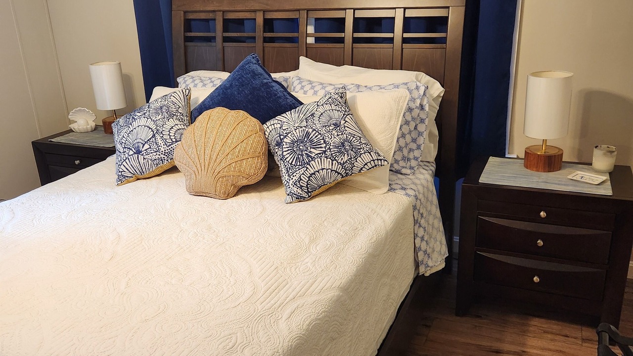 Photo of Bedroom in Ellsworth