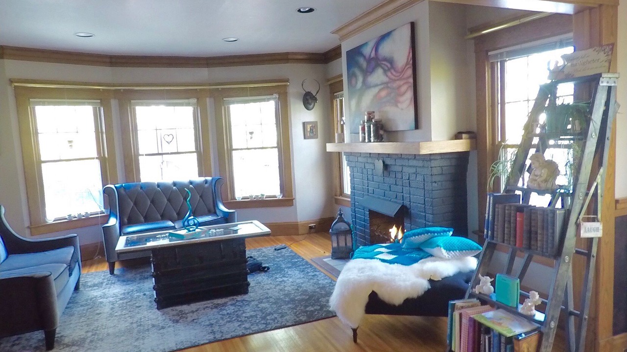 Photo of Livingroom in Lakeview