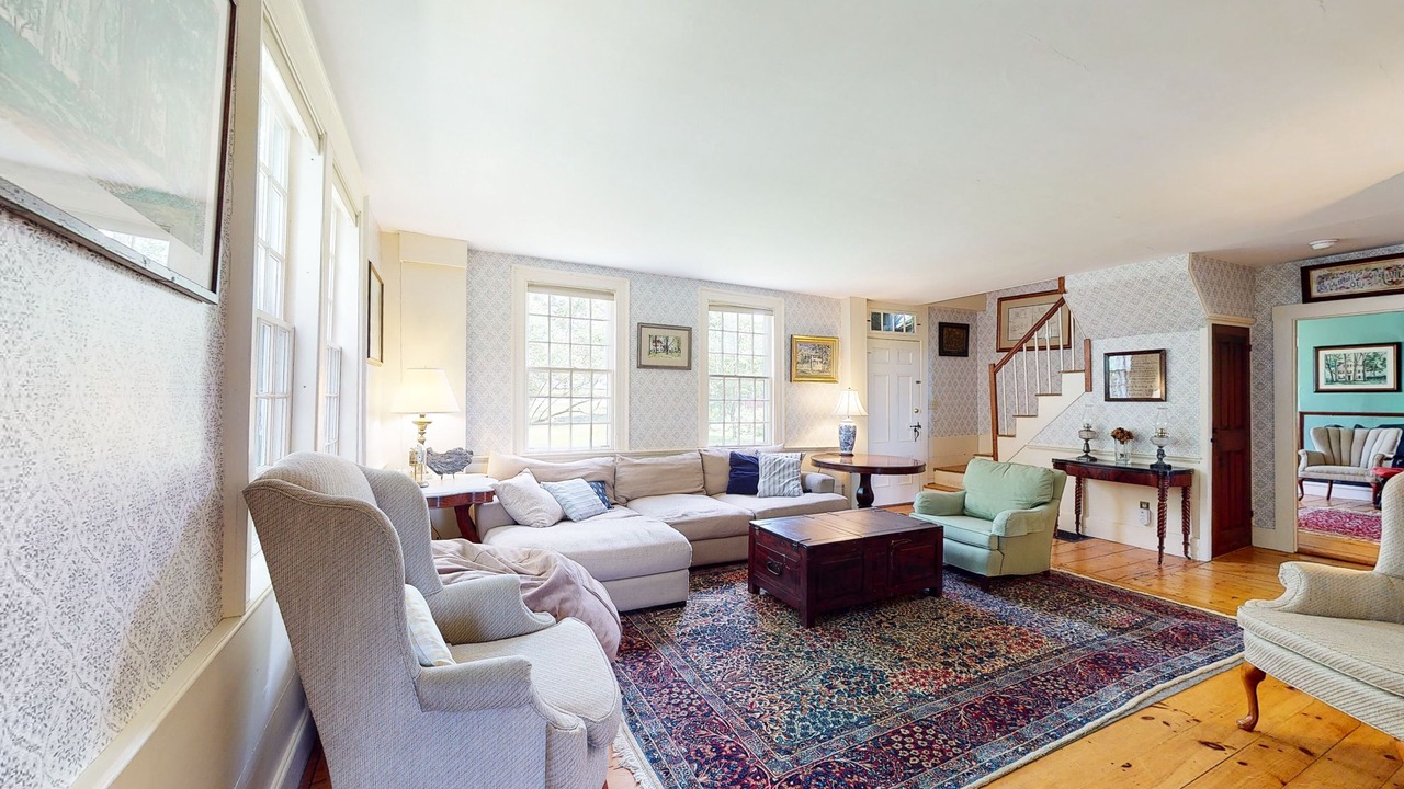 Photo of Livingroom in Paris Hill