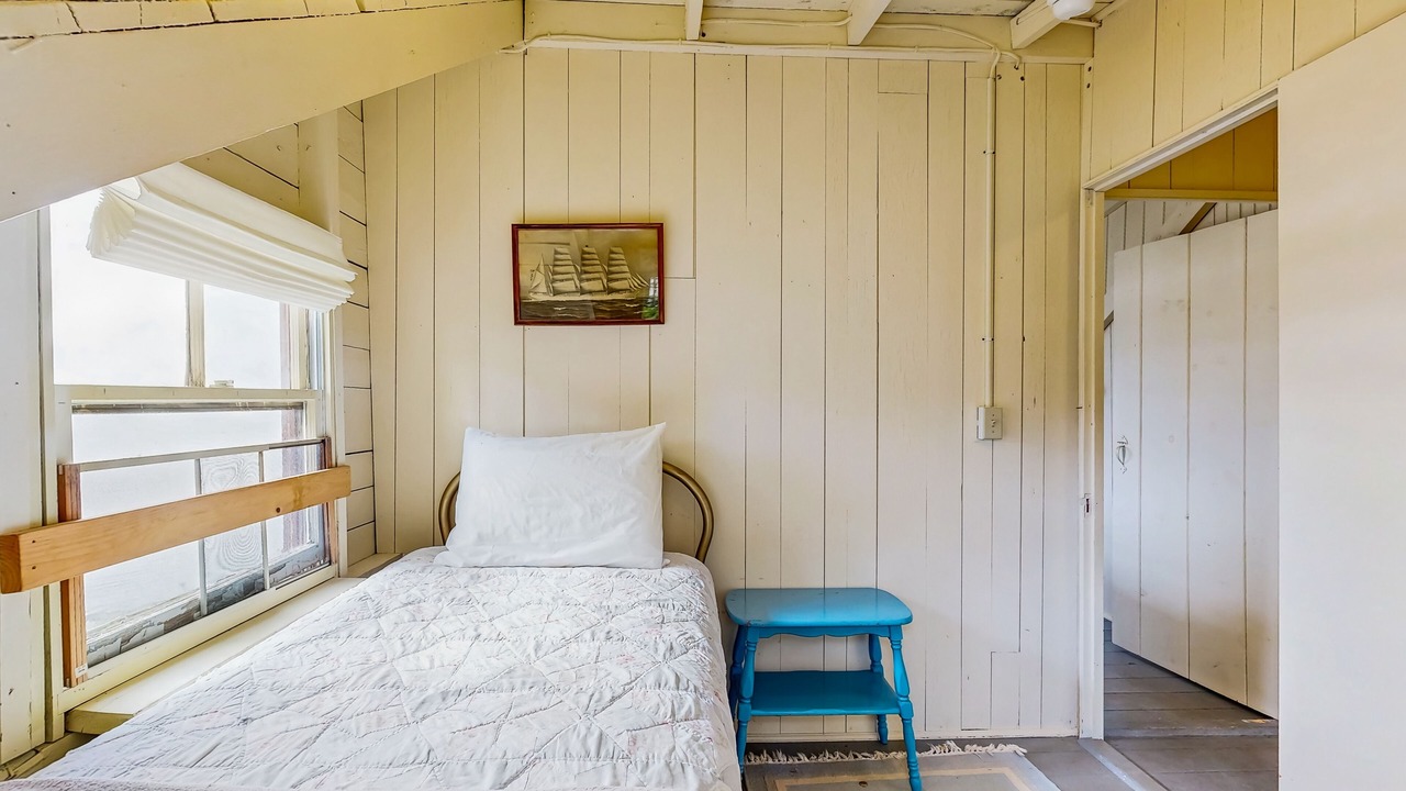 Photo of Bedroom in Boothbay Harbor