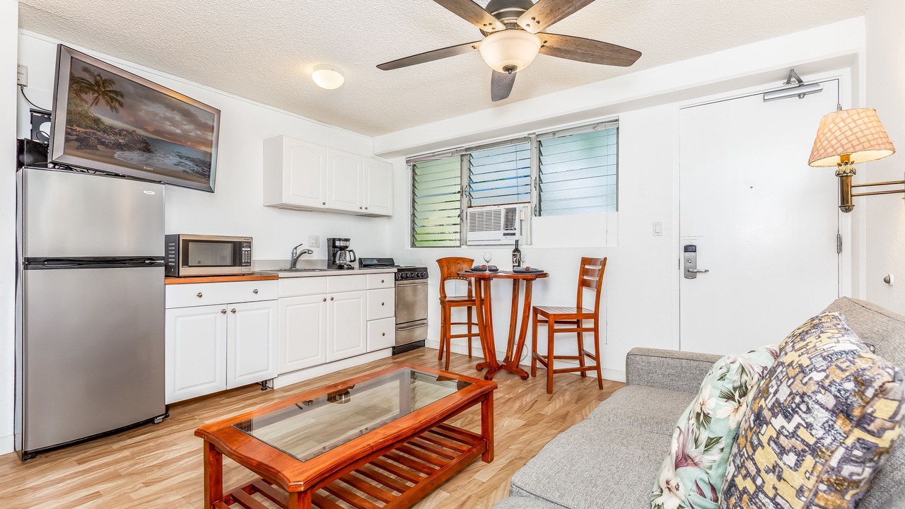 Photo of Bedroom in Waikiki
