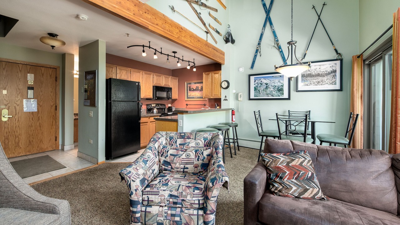 Photo of Livingroom in Historic District