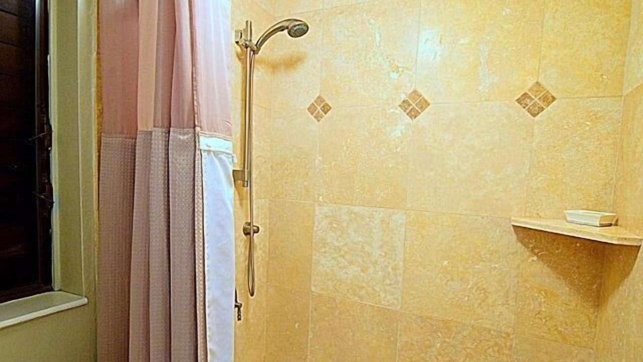 Photo of Bathroom in Wailea