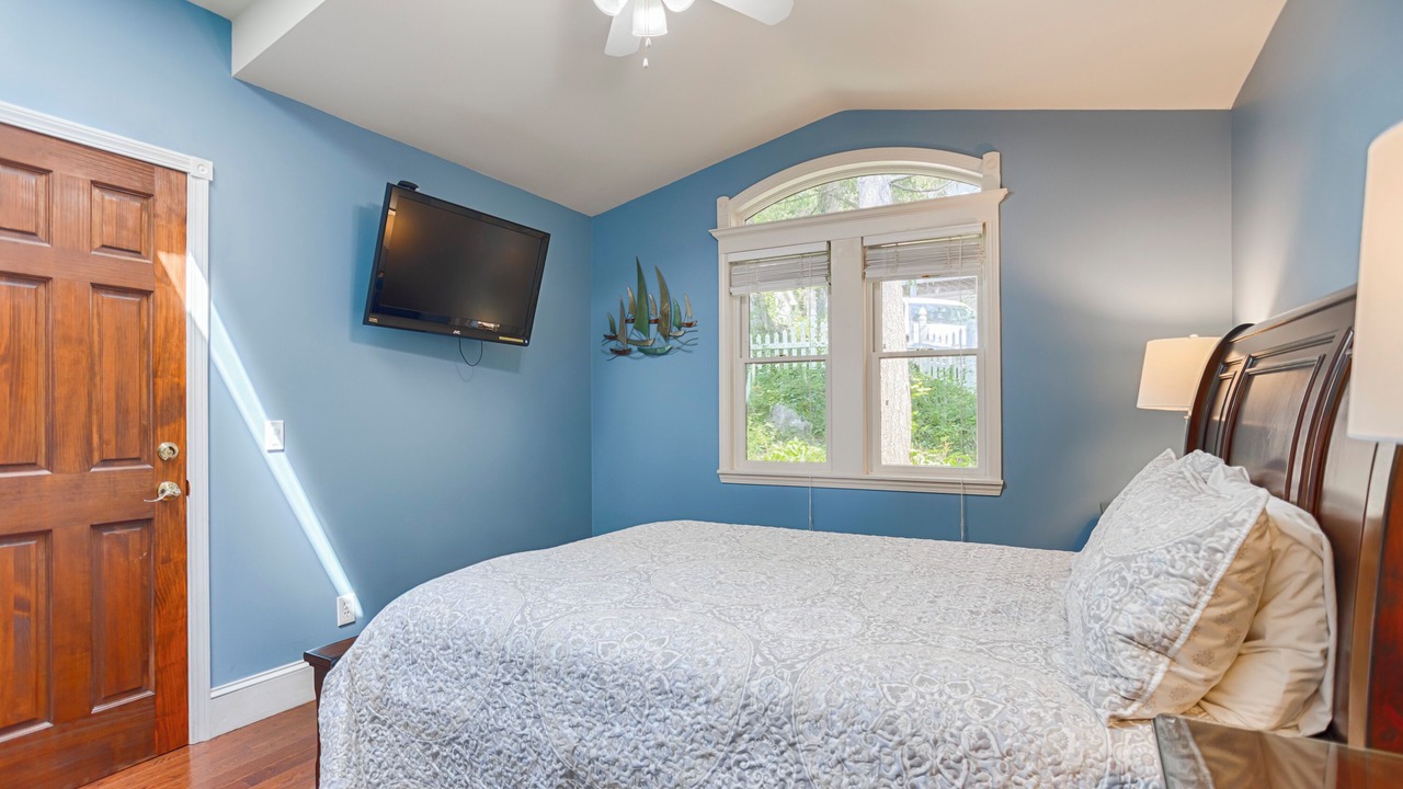 Photo of Bedroom in Hammondsport