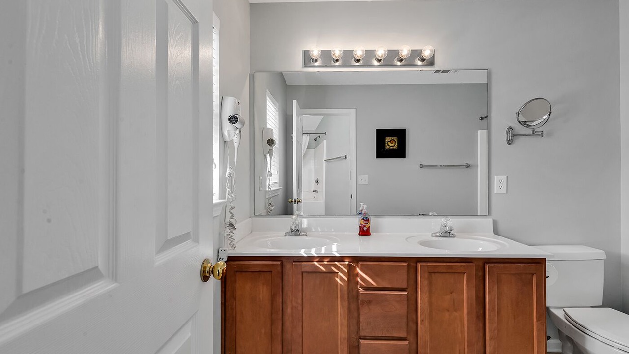 Photo of Bathroom in Surfside Beach