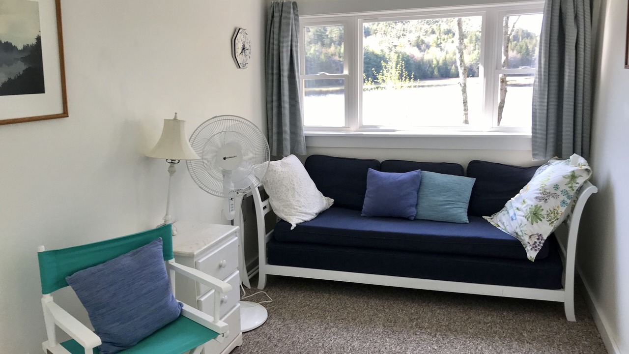 Photo of Livingroom in Seal Cove