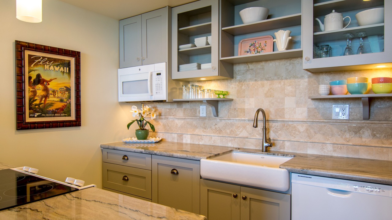 Photo of Kitchen in Historic Lahaina Front Street