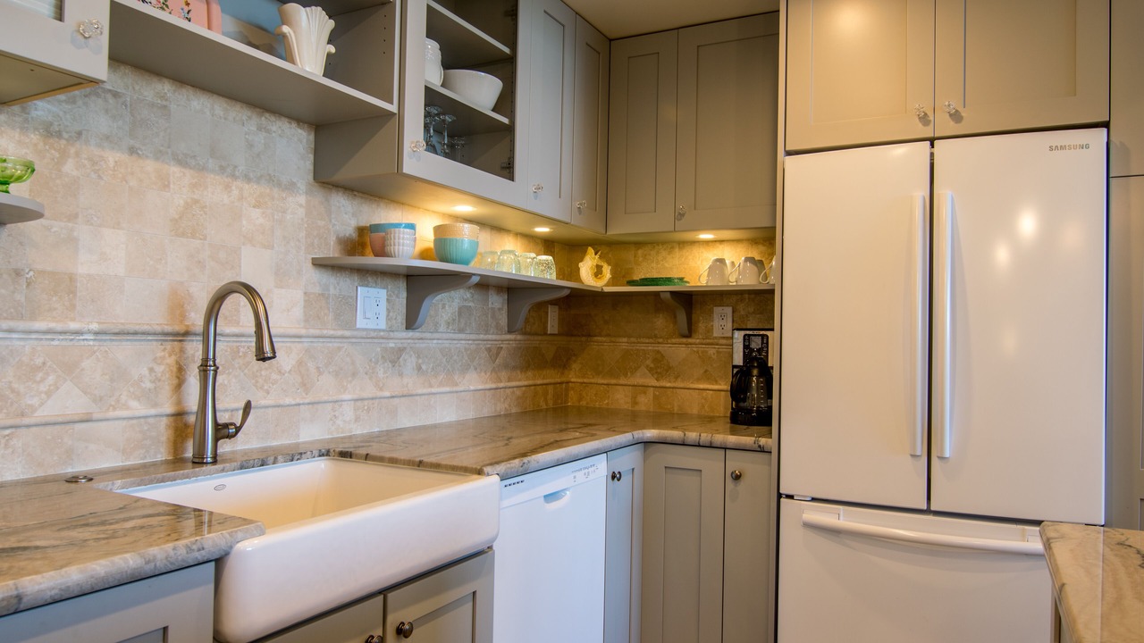 Photo of Kitchen in Historic Lahaina Front Street