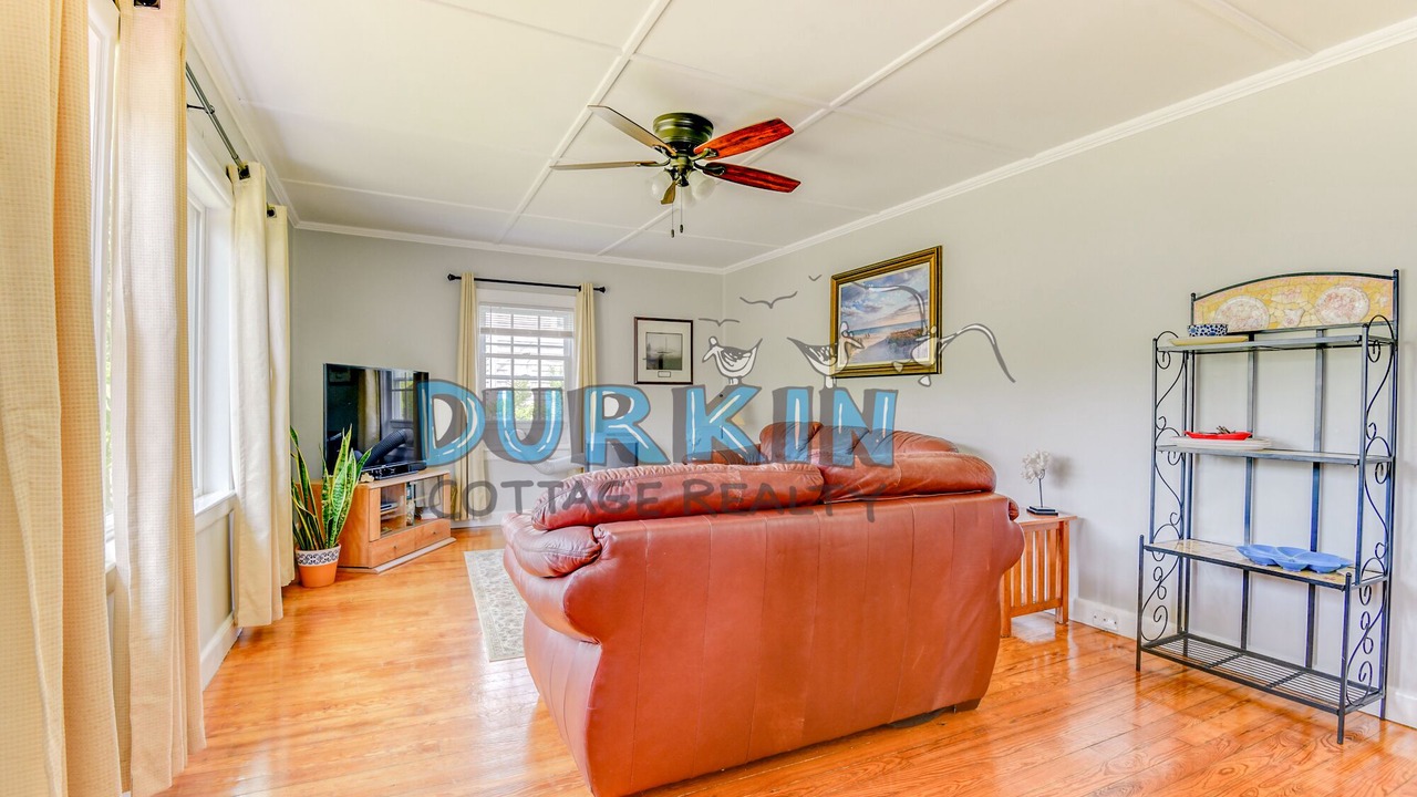 Photo of Livingroom in Narragansett