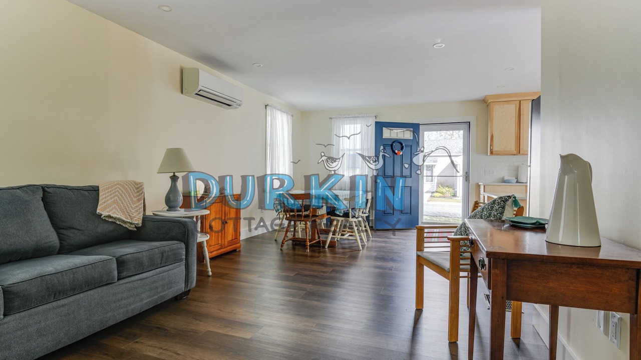 Photo of Livingroom in Narragansett