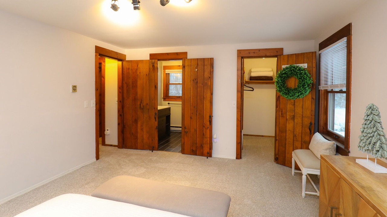Photo of Bedroom in Bristol Hills