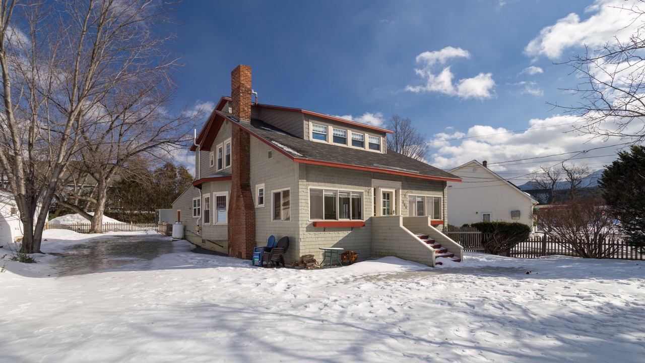 Photo of Outdoor in Upper Village