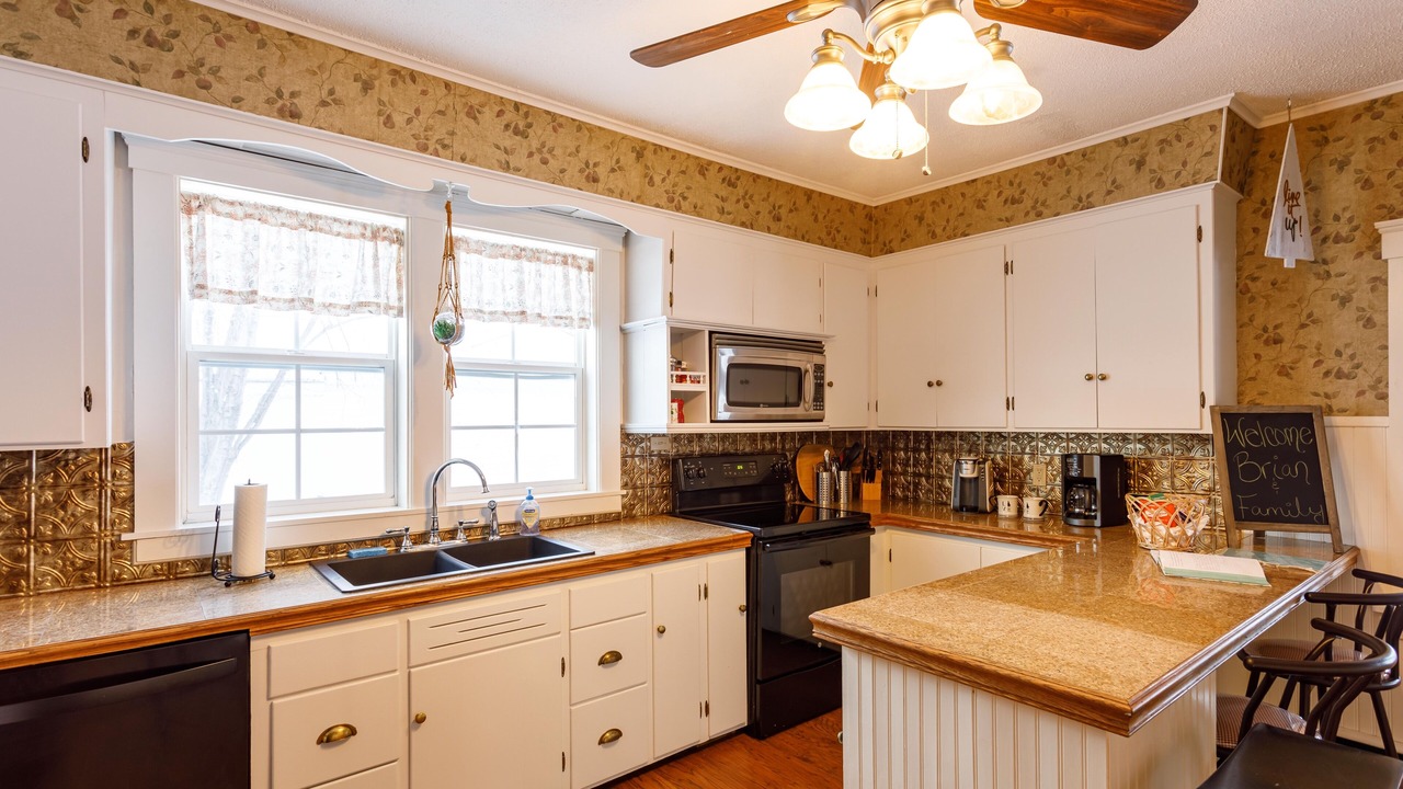 Photo of Kitchen in Upper Village