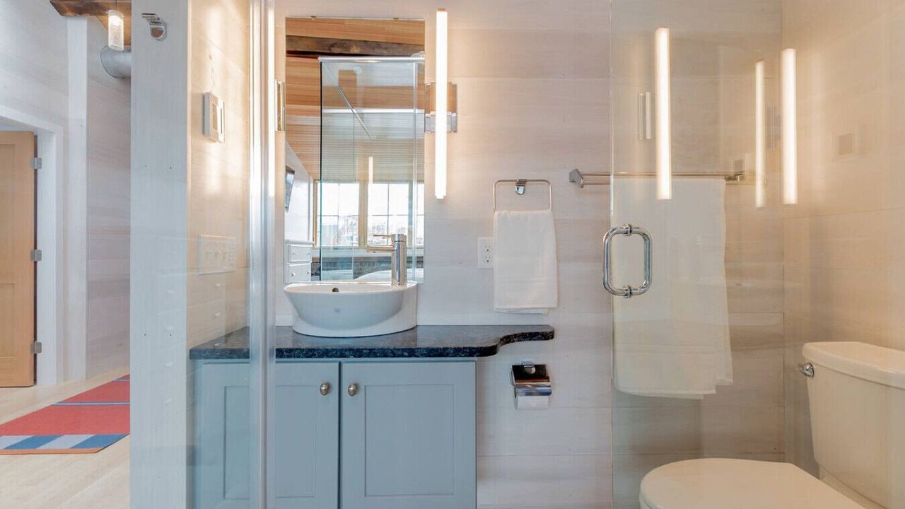 Photo of Bathroom in Old Port