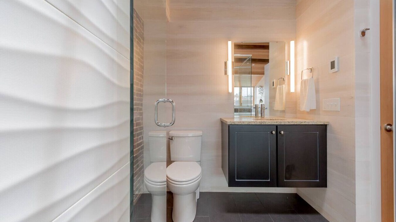 Photo of Bathroom in Old Port