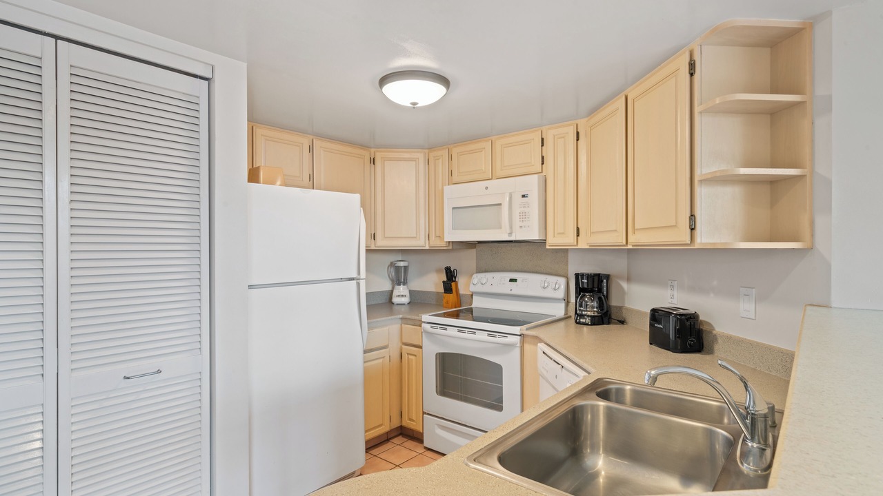 Photo of Kitchen in Kahana