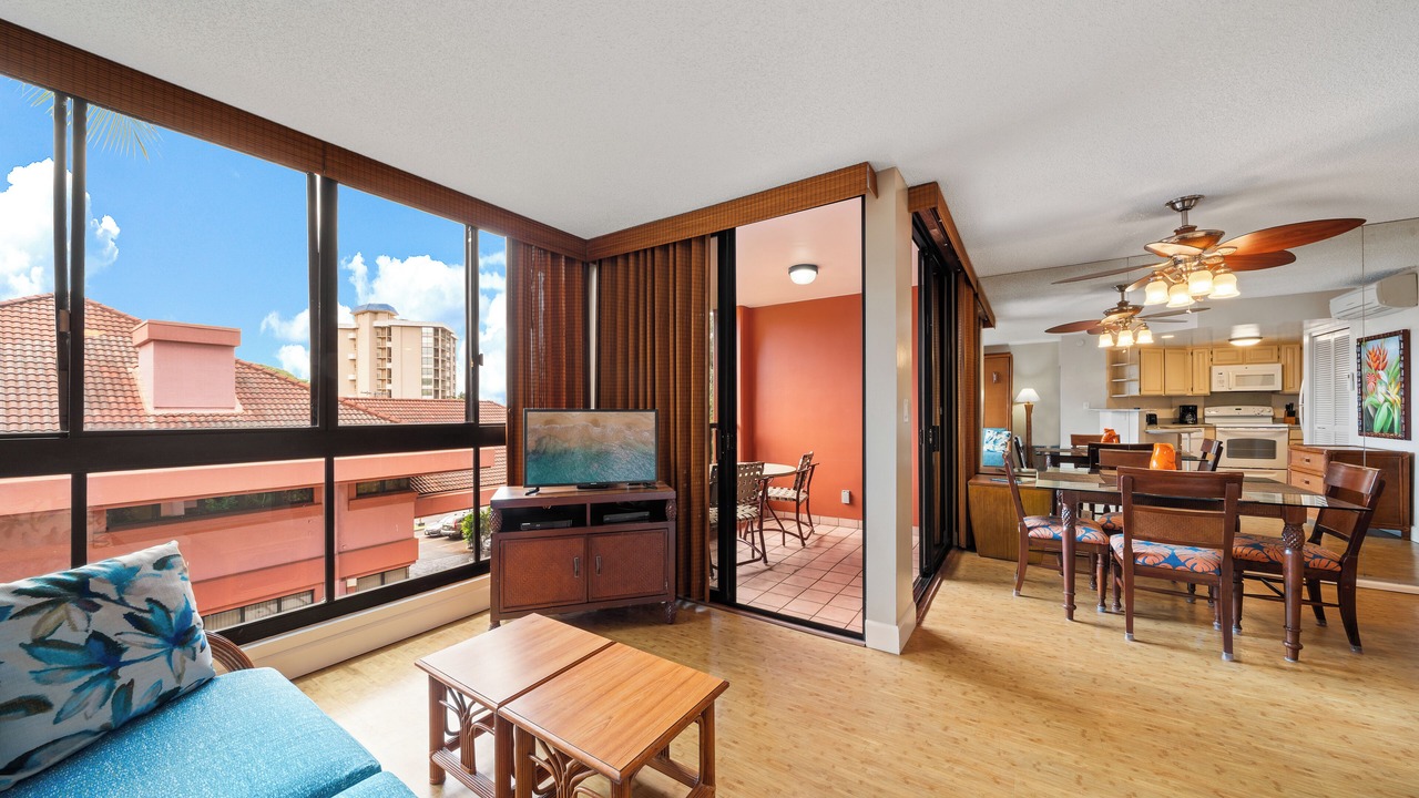 Photo of Livingroom in Kahana