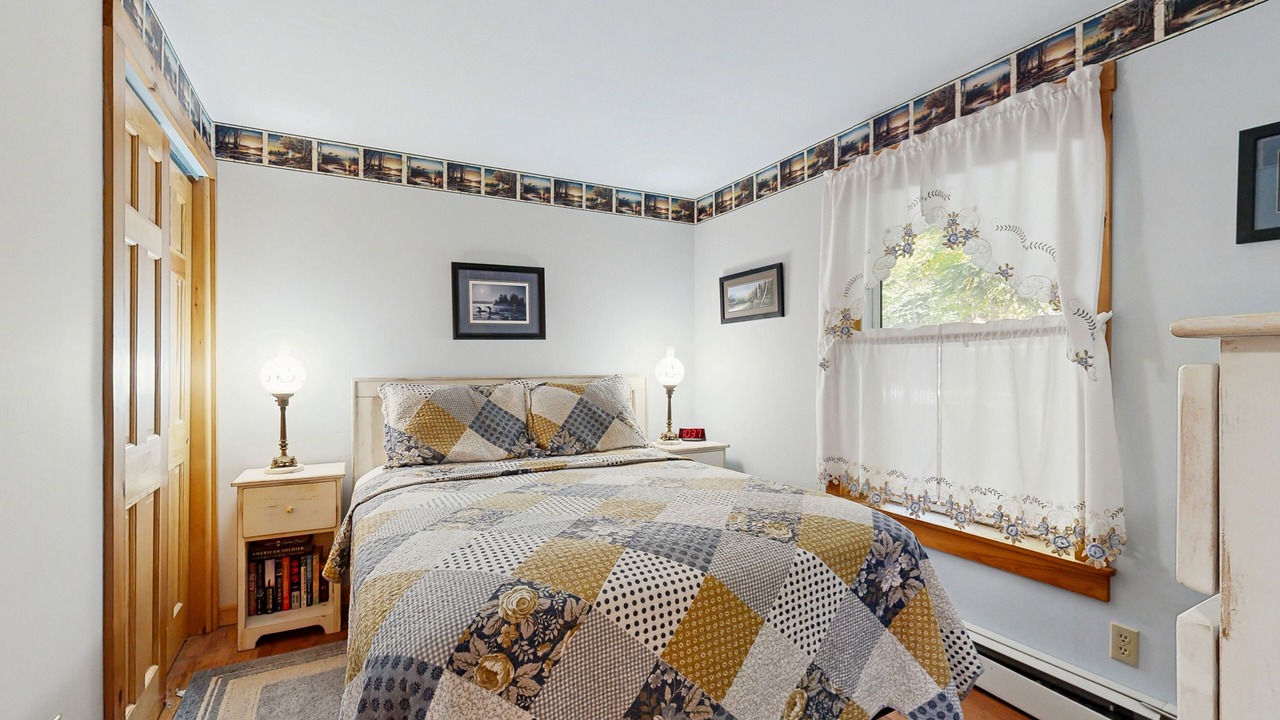 Photo of Bedroom in Beaver Cove