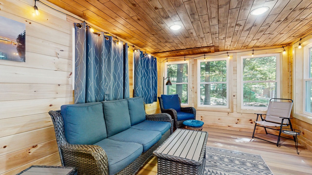 Photo of Livingroom in Beaver Cove