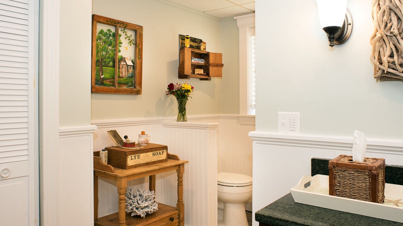 Photo of Bathroom in Damariscotta