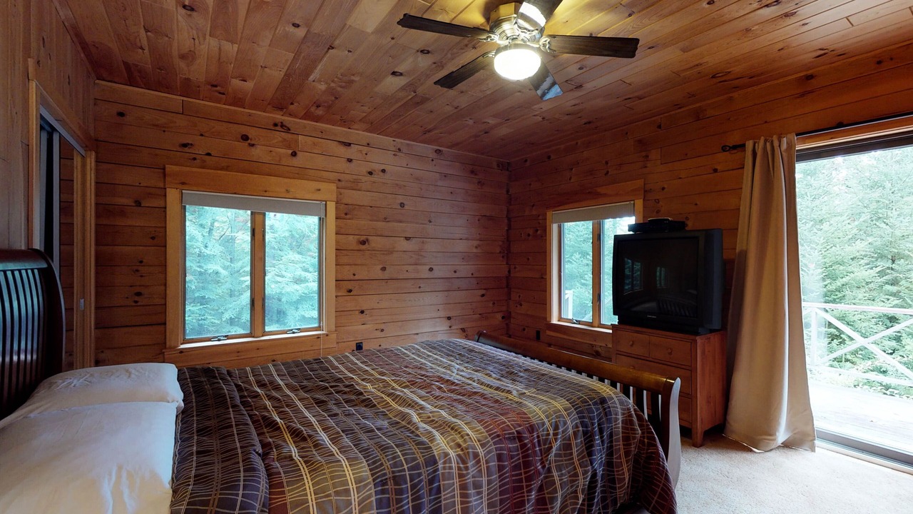 Photo of Bedroom in Greenville Junction