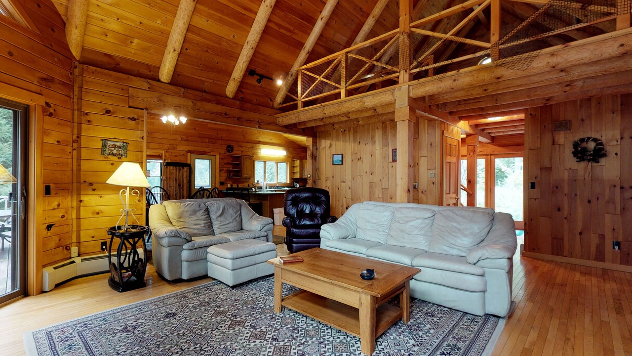 Photo of Livingroom in Greenville Junction