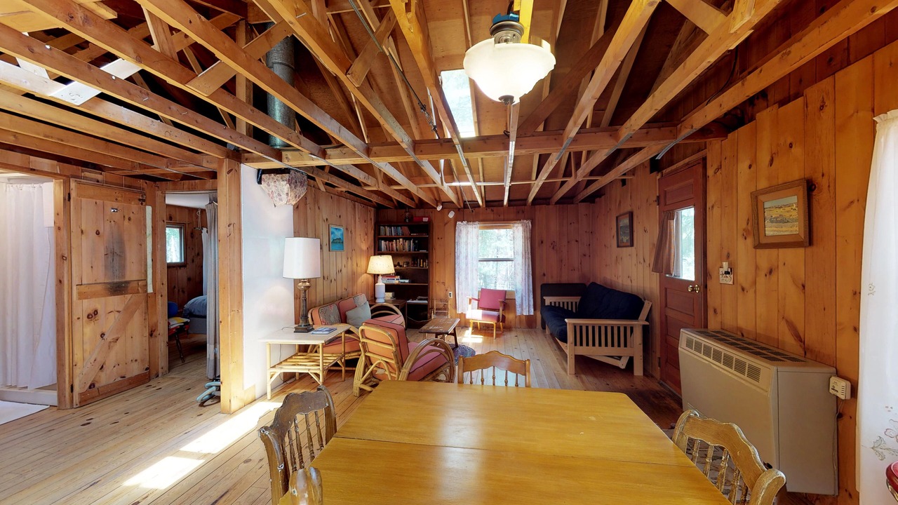 Photo of Livingroom in Northeast Somerset