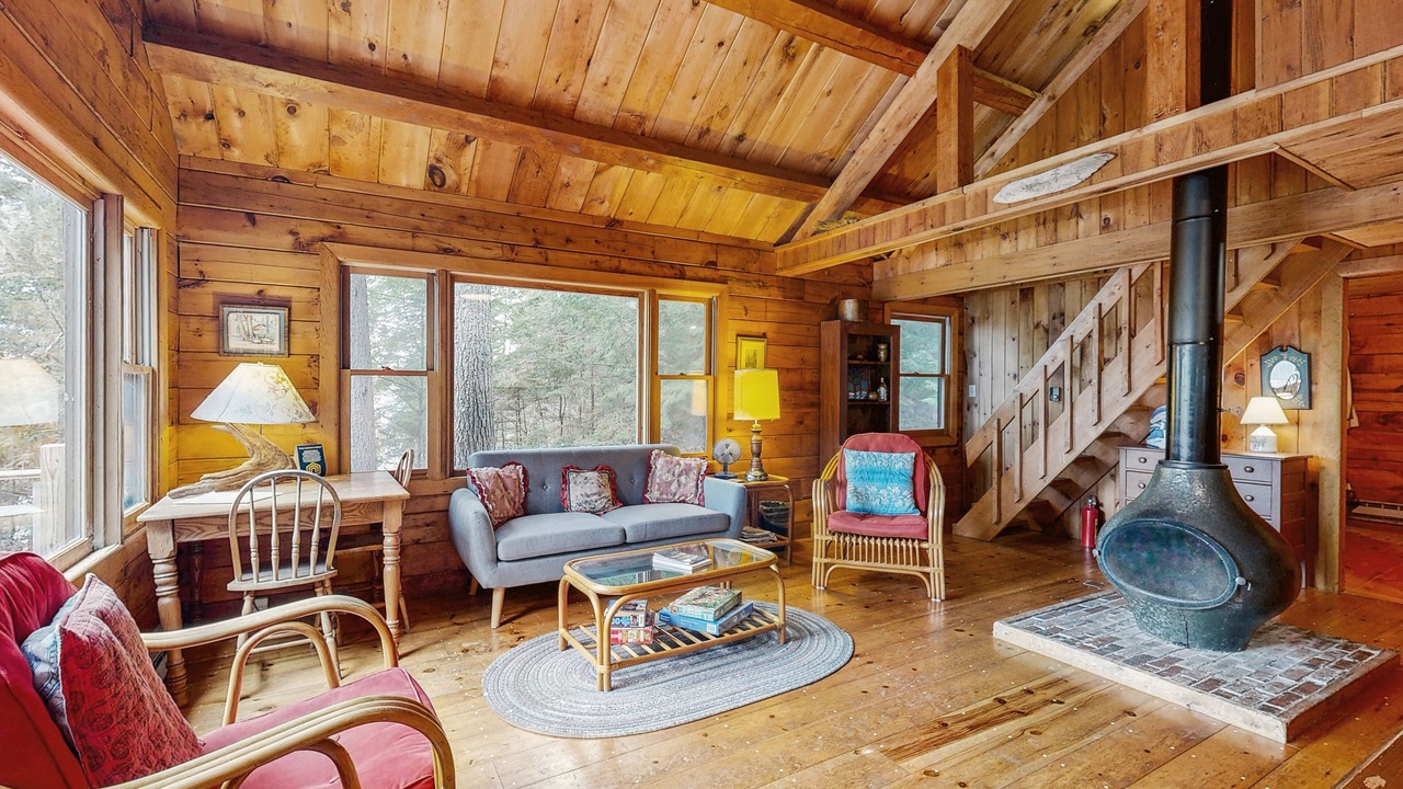 Photo of Livingroom in Beaver Cove