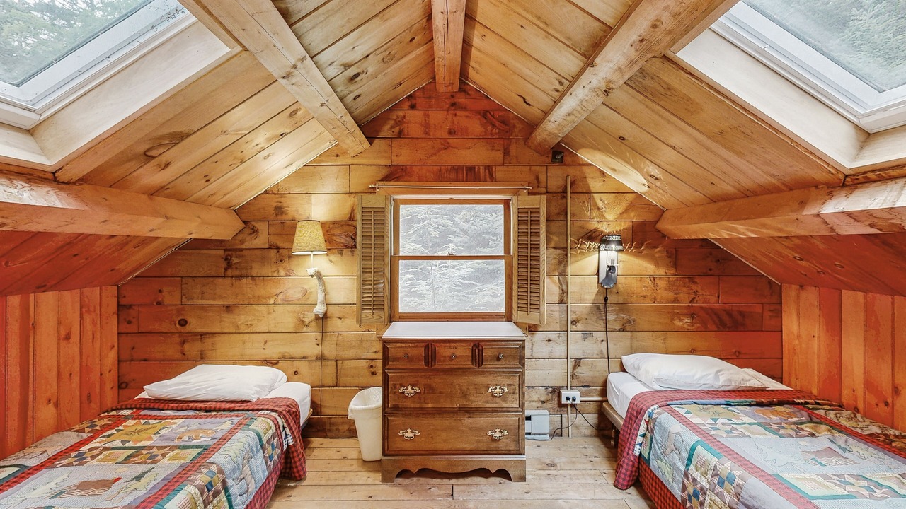 Photo of Bedroom in Beaver Cove
