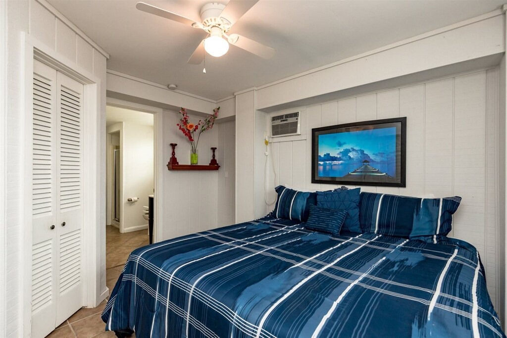 Photo of Bedroom in City-by-the Sea