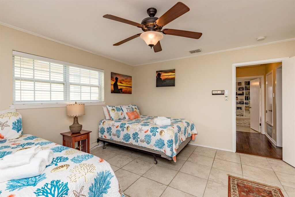Photo of Bedroom in City-by-the Sea