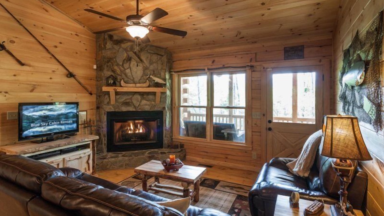 Photo of Livingroom in Ellijay
