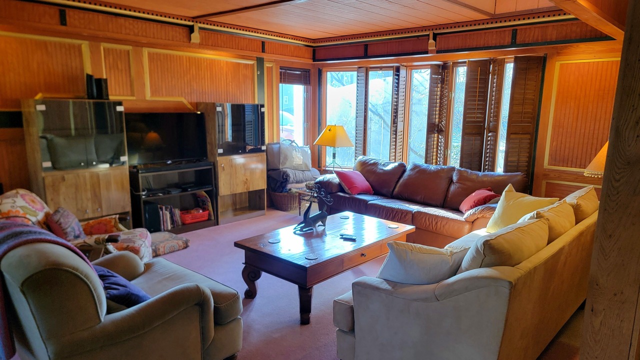 Photo of Livingroom in Allegany